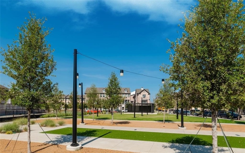 6007 Laurel Lane, Addison, TX 75001, 4 Habitaciones Habitaciones , ,5 BañosBaños,Residential,En Venta,6007 Laurel Lane,0,20991646