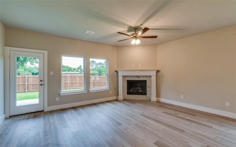 602 Kyle Drive, Tioga, TX 76271, 4 Bedrooms Bedrooms, ,3 BathroomsBathrooms,Residential,For Sale,602 Kyle Drive,0,21168202