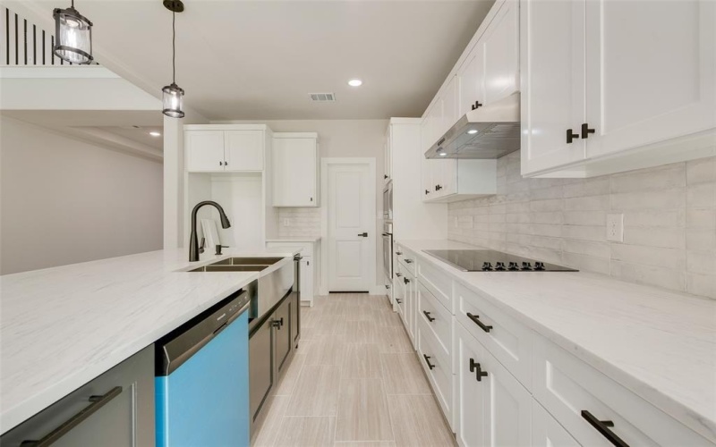 6810 Windward View Drive, Rowlett, TX 75088, 4 Bedrooms Bedrooms, ,3 BathroomsBathrooms,Residential,For Sale,6810 Windward View Drive,0,21168447