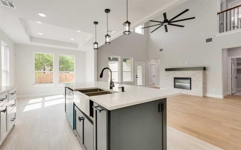 6810 Windward View Drive, Rowlett, TX 75088, 4 Bedrooms Bedrooms, ,3 BathroomsBathrooms,Residential,For Sale,6810 Windward View Drive,0,21168447