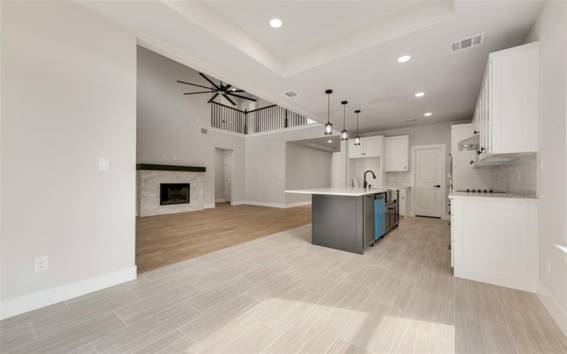 6810 Windward View Drive, Rowlett, TX 75088, 4 Bedrooms Bedrooms, ,3 BathroomsBathrooms,Residential,For Sale,6810 Windward View Drive,0,21168447