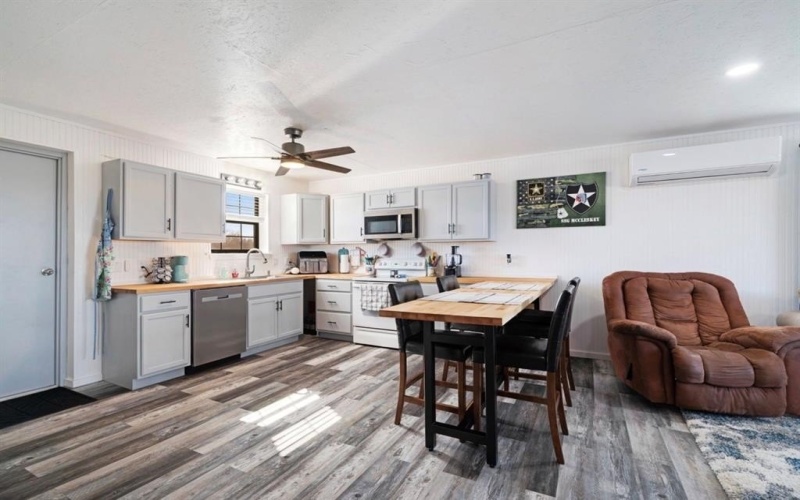 1151 CR 24900 Road, Roxton, TX 75477, 2 Bedrooms Bedrooms, ,1 BathroomBathrooms,Residential,For Sale,1151 CR 24900 Road,0,21169115