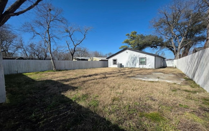 924 E Titus Street, Mexia, TX 76667, 3 Bedrooms Bedrooms, ,2 BathroomsBathrooms,Residential,For Sale,924 E Titus Street,0,21169352