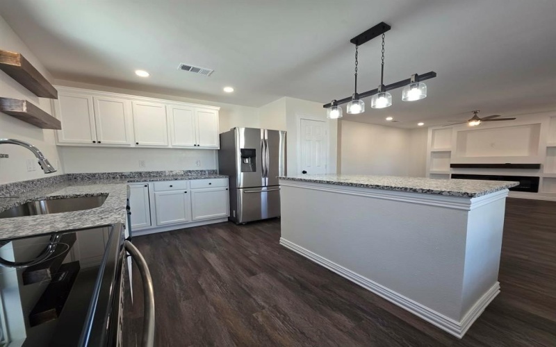 924 E Titus Street, Mexia, TX 76667, 3 Bedrooms Bedrooms, ,2 BathroomsBathrooms,Residential,For Sale,924 E Titus Street,0,21169352