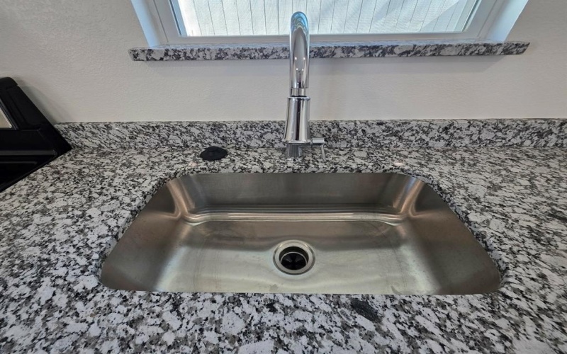 924 E Titus Street, Mexia, TX 76667, 3 Bedrooms Bedrooms, ,2 BathroomsBathrooms,Residential,For Sale,924 E Titus Street,0,21169352