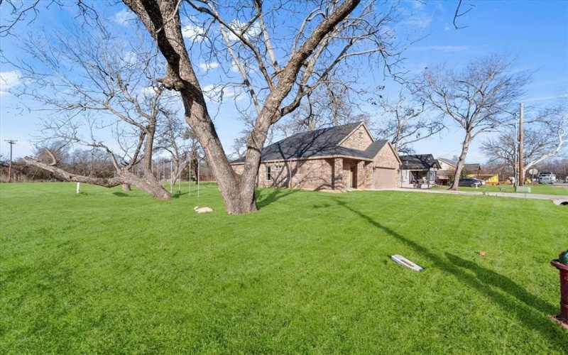 101 N Goodman Avenue, Kerens, TX 75144, 3 Bedrooms Bedrooms, ,2 BathroomsBathrooms,Residential,For Sale,101 N Goodman Avenue,0,21169573