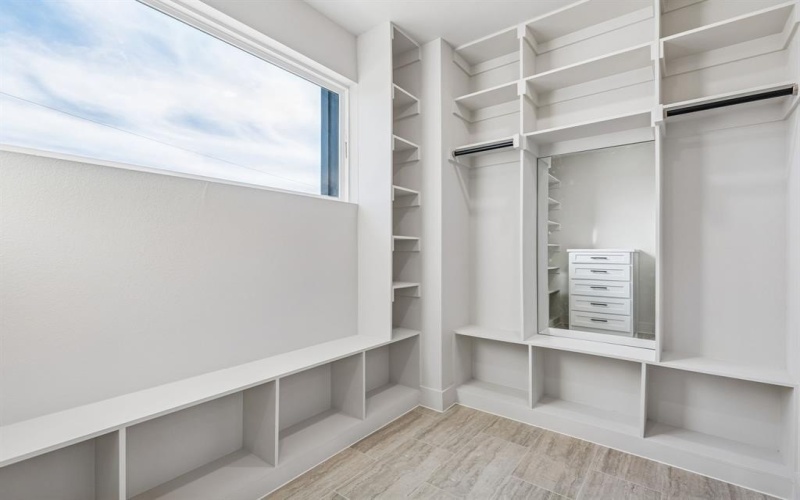 1447 Oakley Avenue, Dallas, TX 75216, 4 Bedrooms Bedrooms, ,5 BathroomsBathrooms,Residential,For Sale,1447 Oakley Avenue,0,21169633