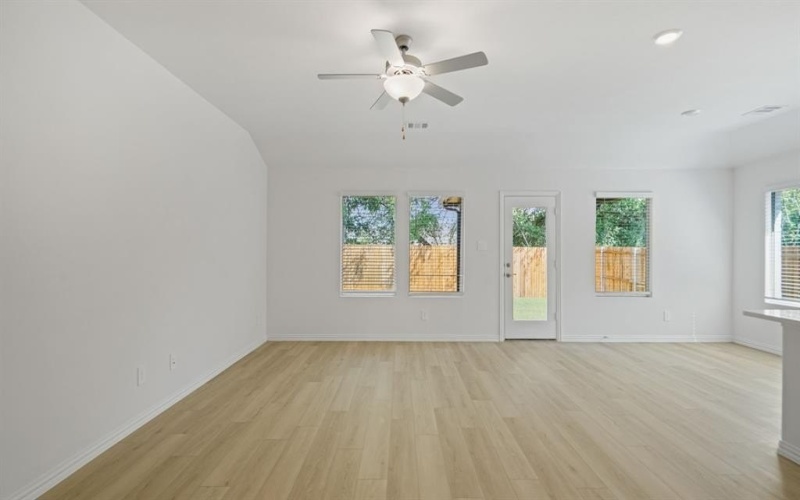 816 London Town Lane, Princeton, TX 75071, 4 Bedrooms Bedrooms, ,3 BathroomsBathrooms,Residential,For Sale,816 London Town Lane,0,21169960