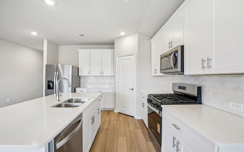 809 London Town Lane, Princeton, TX 75071, 4 Bedrooms Bedrooms, ,3 BathroomsBathrooms,Residential,For Sale,809 London Town Lane,0,21169970