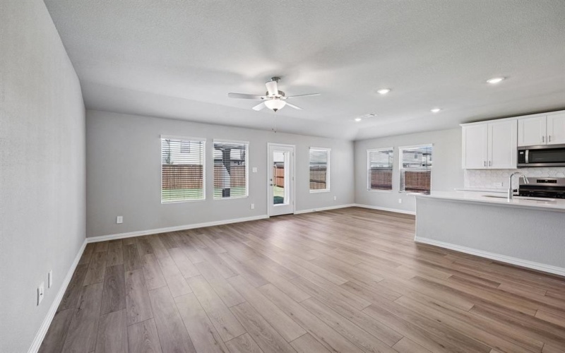 808 London Town Lane, Princeton, TX 75071, 4 Bedrooms Bedrooms, ,3 BathroomsBathrooms,Residential,For Sale,808 London Town Lane,0,21169973