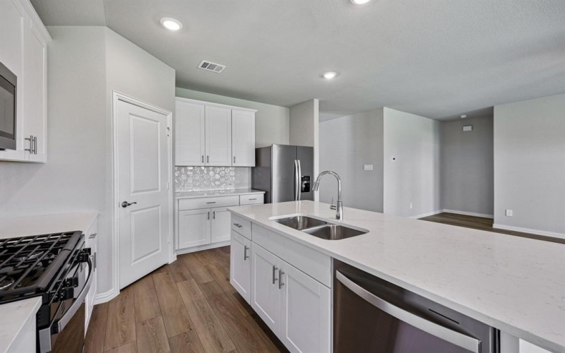 808 London Town Lane, Princeton, TX 75071, 4 Bedrooms Bedrooms, ,3 BathroomsBathrooms,Residential,For Sale,808 London Town Lane,0,21169973