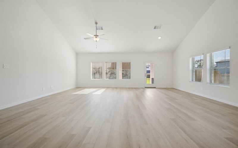 807 London Town Lane, Princeton, TX 75071, 5 Bedrooms Bedrooms, ,3 BathroomsBathrooms,Residential,For Sale,807 London Town Lane,0,21169977