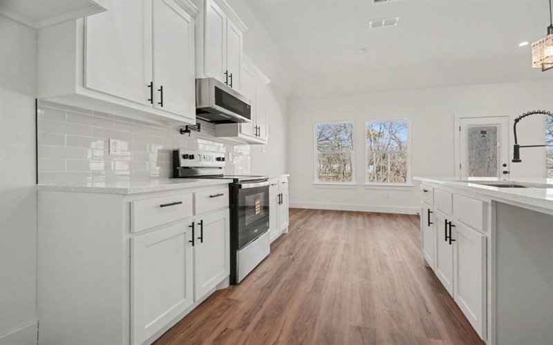 4528 Church Street, Greenville, TX 75401, 3 Bedrooms Bedrooms, ,2 BathroomsBathrooms,Residential,For Sale,4528 Church Street,0,21170005