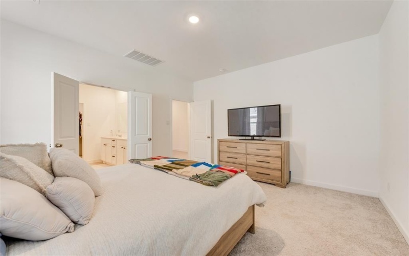 343 Sedalia Trail, Justin, TX 76247, 4 Habitaciones Habitaciones , ,2 BañosBaños,Residential,En Venta,343 Sedalia Trail,0,21170073