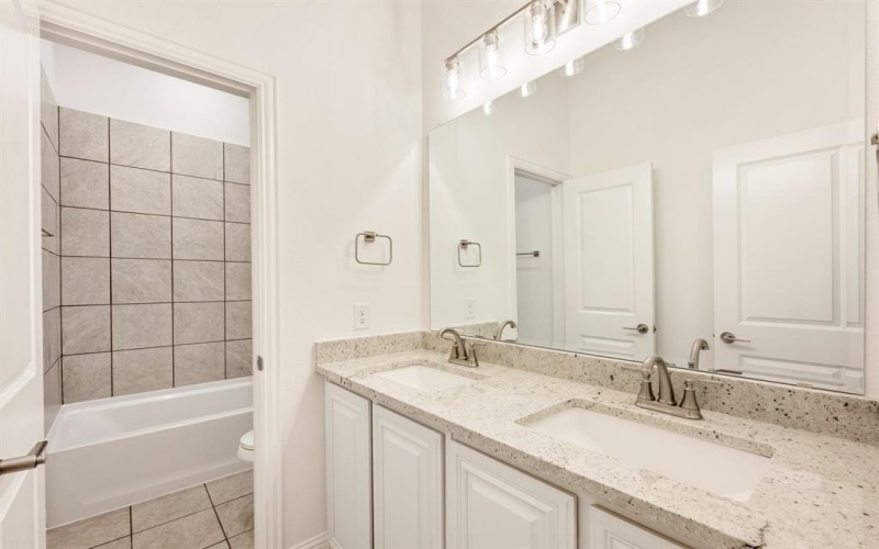 152 Rosewood Drive, Glenn Heights, TX 75154, 3 Habitaciones Habitaciones , ,2 BañosBaños,Residential,En Venta,152 Rosewood Drive,0,21170292