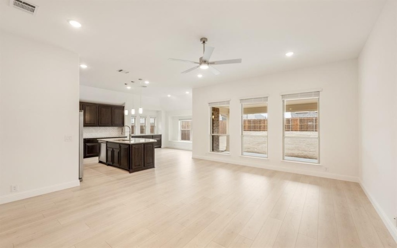 152 Rosewood Drive, Glenn Heights, TX 75154, 3 Habitaciones Habitaciones , ,2 BañosBaños,Residential,En Venta,152 Rosewood Drive,0,21170292