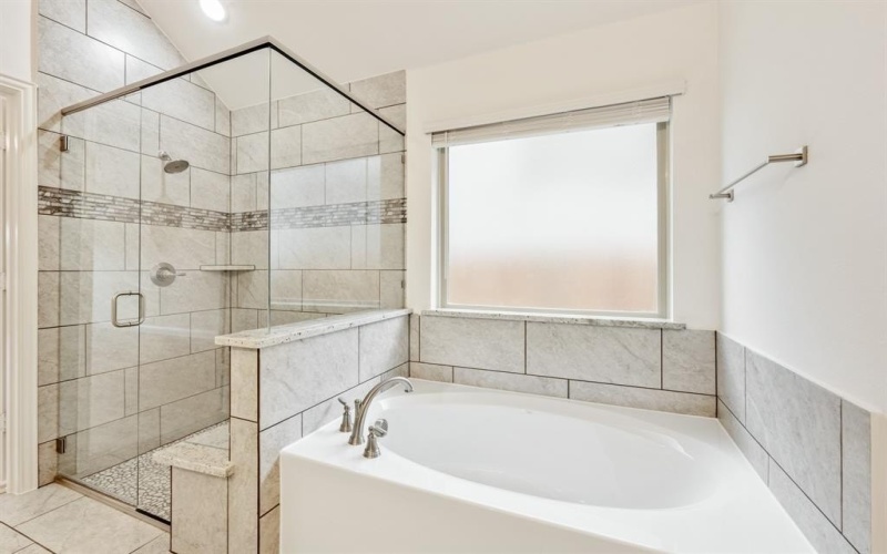 152 Rosewood Drive, Glenn Heights, TX 75154, 3 Habitaciones Habitaciones , ,2 BañosBaños,Residential,En Venta,152 Rosewood Drive,0,21170292