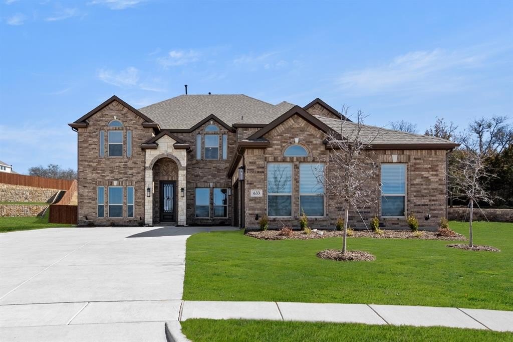 633 Ole Opry Drive, Burleson, TX 76028, 6 Habitaciones Habitaciones , ,5 BañosBaños,Residential,En Venta,633 Ole Opry Drive,0,21170337