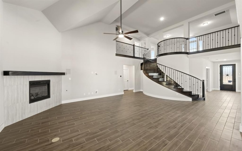 633 Ole Opry Drive, Burleson, TX 76028, 6 Habitaciones Habitaciones , ,5 BañosBaños,Residential,En Venta,633 Ole Opry Drive,0,21170337