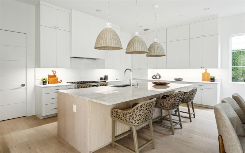 7526 Kenwell Street, Dallas, TX 75209, 5 Bedrooms Bedrooms, ,5 BathroomsBathrooms,Residential,For Sale,7526 Kenwell Street,0,21170792