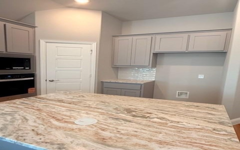 1953 Nightfall Drive, Venus, TX 76009, 4 Habitaciones Habitaciones , ,3 BañosBaños,Residential,En Venta,1953 Nightfall Drive,0,21170796