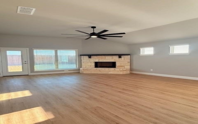 1953 Nightfall Drive, Venus, TX 76009, 4 Habitaciones Habitaciones , ,3 BañosBaños,Residential,En Venta,1953 Nightfall Drive,0,21170796