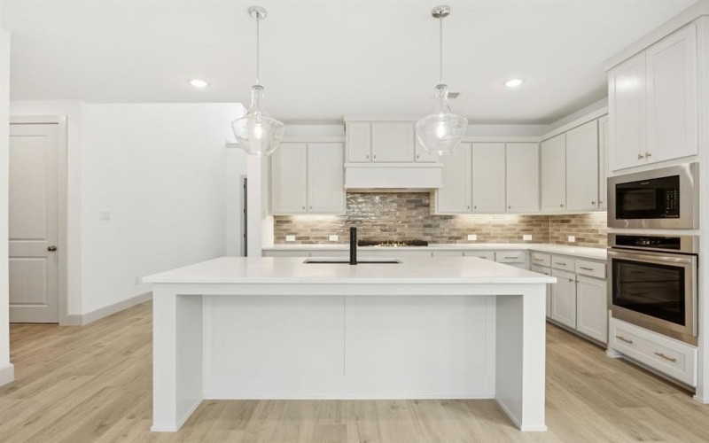 5609 Roselyn Way, McKinney, TX 75070, 4 Habitaciones Habitaciones , ,5 BañosBaños,Residential,En Venta,5609 Roselyn Way,0,21171001