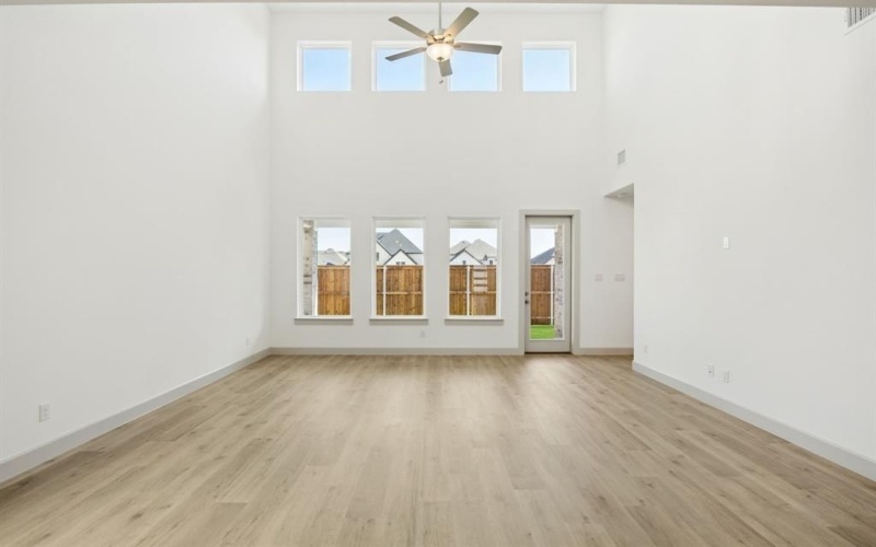 5609 Roselyn Way, McKinney, TX 75070, 4 Habitaciones Habitaciones , ,5 BañosBaños,Residential,En Venta,5609 Roselyn Way,0,21171001