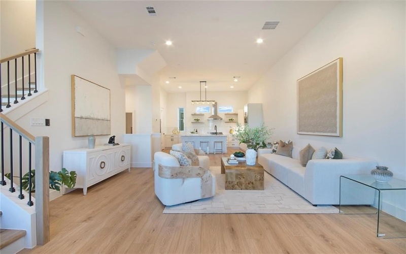 2203 Hondo Avenue #105, Dallas, TX 75219, 3 Bedrooms Bedrooms, ,3 BathroomsBathrooms,Residential,For Sale,2203 Hondo Avenue,0,21171042