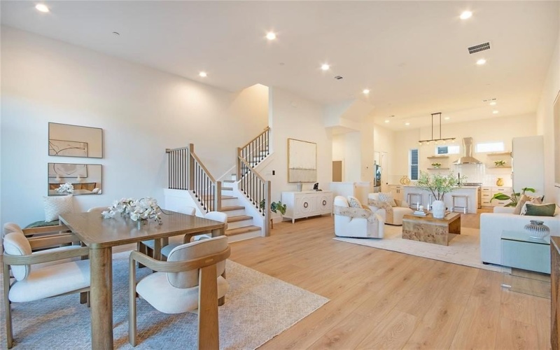 2203 Hondo Avenue #105, Dallas, TX 75219, 3 Bedrooms Bedrooms, ,3 BathroomsBathrooms,Residential,For Sale,2203 Hondo Avenue,0,21171042