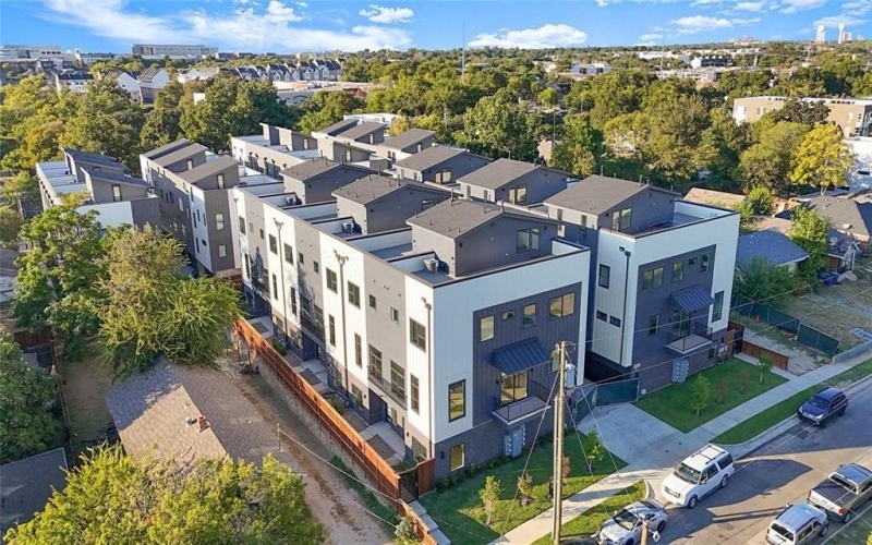 2203 Hondo Avenue #105, Dallas, TX 75219, 3 Bedrooms Bedrooms, ,3 BathroomsBathrooms,Residential,For Sale,2203 Hondo Avenue,0,21171042