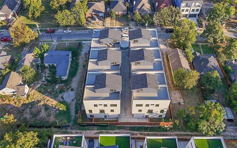 2203 Hondo Avenue #105, Dallas, TX 75219, 3 Bedrooms Bedrooms, ,3 BathroomsBathrooms,Residential,For Sale,2203 Hondo Avenue,0,21171042