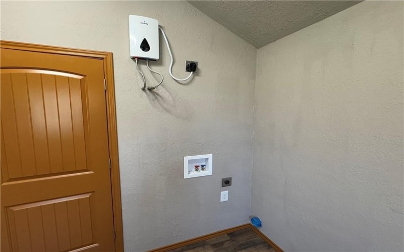 400 E Mignonette Street, Kosse, TX 76653, 1 Bedroom Bedrooms, ,1 BathroomBathrooms,Residential,For Sale,400 E Mignonette Street,0,228078