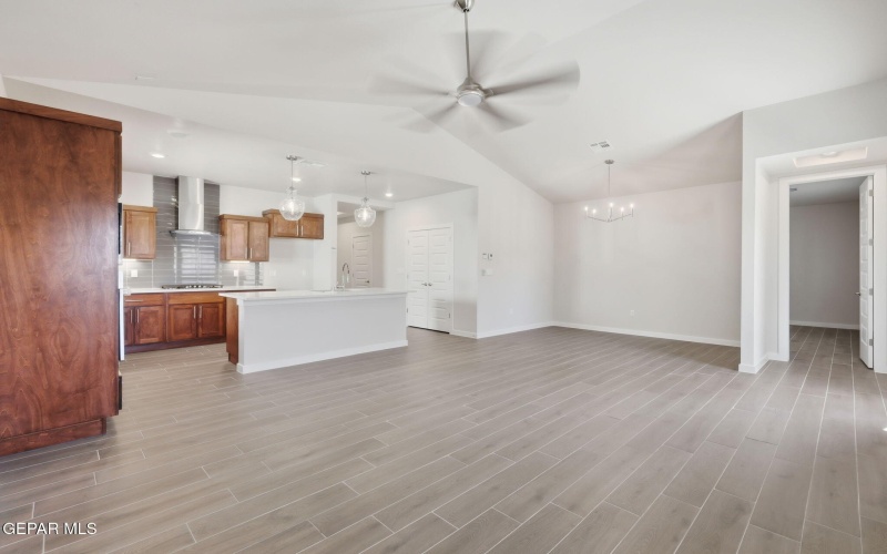 733 PASEO MODESTO Drive, El Paso, TX 79928, 4 Habitaciones Habitaciones , ,1 BañoBaños,Residential,En Venta,733 PASEO MODESTO Drive,0,937736