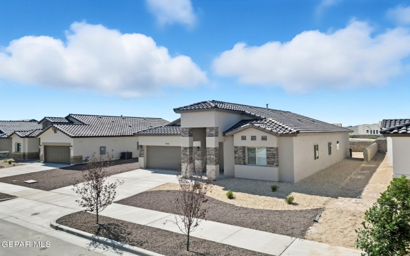733 PASEO MODESTO Drive, El Paso, TX 79928, 4 Habitaciones Habitaciones , ,1 BañoBaños,Residential,En Venta,733 PASEO MODESTO Drive,0,937736