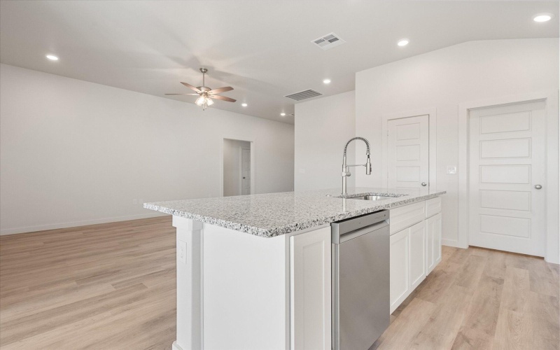 7107 14th Street, Lubbock, TX 79416, 3 Habitaciones Habitaciones , ,2 BañosBaños,Residential,En Venta,7107 14th Street,0,202601623