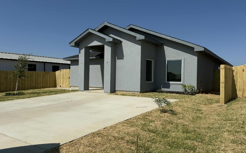 2806 Adamsville, LAREDO, TX 78046, 3 Habitaciones Habitaciones , ,2 BañosBaños,Residential,En Venta,2806 Adamsville,0,20252997