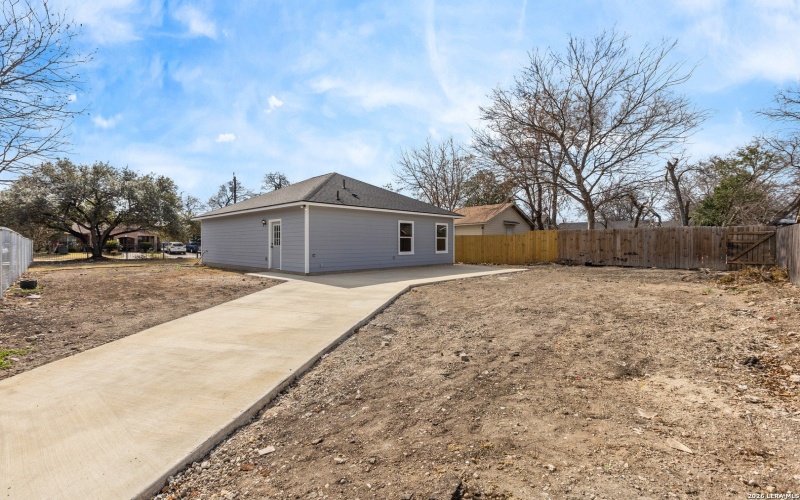 1201 Brighton, San Antonio, TX 78211, 3 Habitaciones Habitaciones , ,2 BañosBaños,Residential,En Venta,1201 Brighton,0,1939112