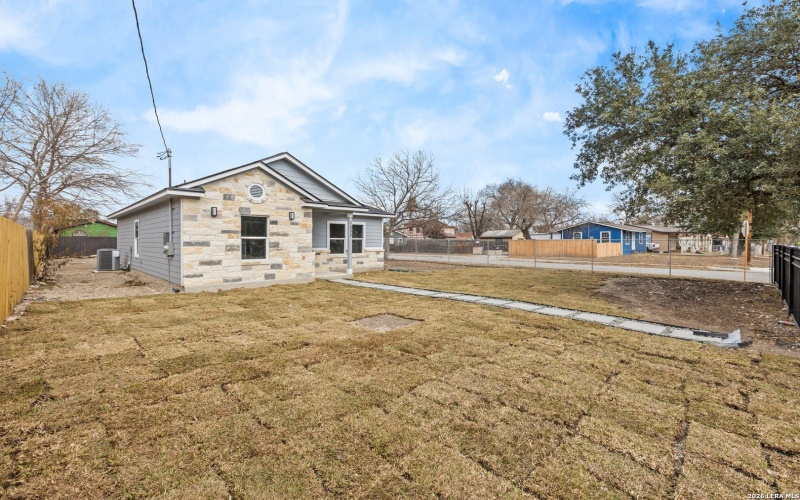 1201 Brighton, San Antonio, TX 78211, 3 Habitaciones Habitaciones , ,2 BañosBaños,Residential,En Venta,1201 Brighton,0,1939112