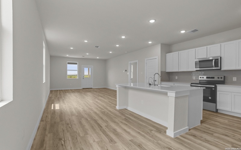 9919 Chavaneaux Lndg, San Antonio, TX 78214, 5 Bedrooms Bedrooms, ,3 BathroomsBathrooms,Residential,For Sale,9919 Chavaneaux Lndg,0,1939151