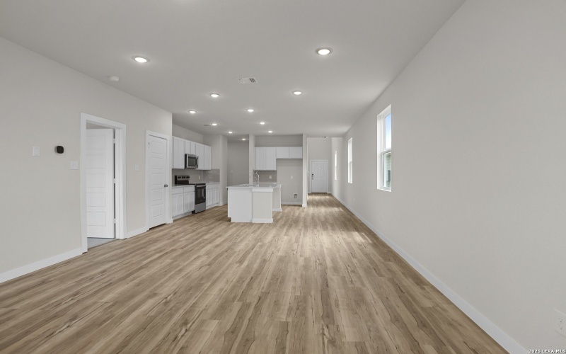 9919 Chavaneaux Lndg, San Antonio, TX 78214, 5 Bedrooms Bedrooms, ,3 BathroomsBathrooms,Residential,For Sale,9919 Chavaneaux Lndg,0,1939151