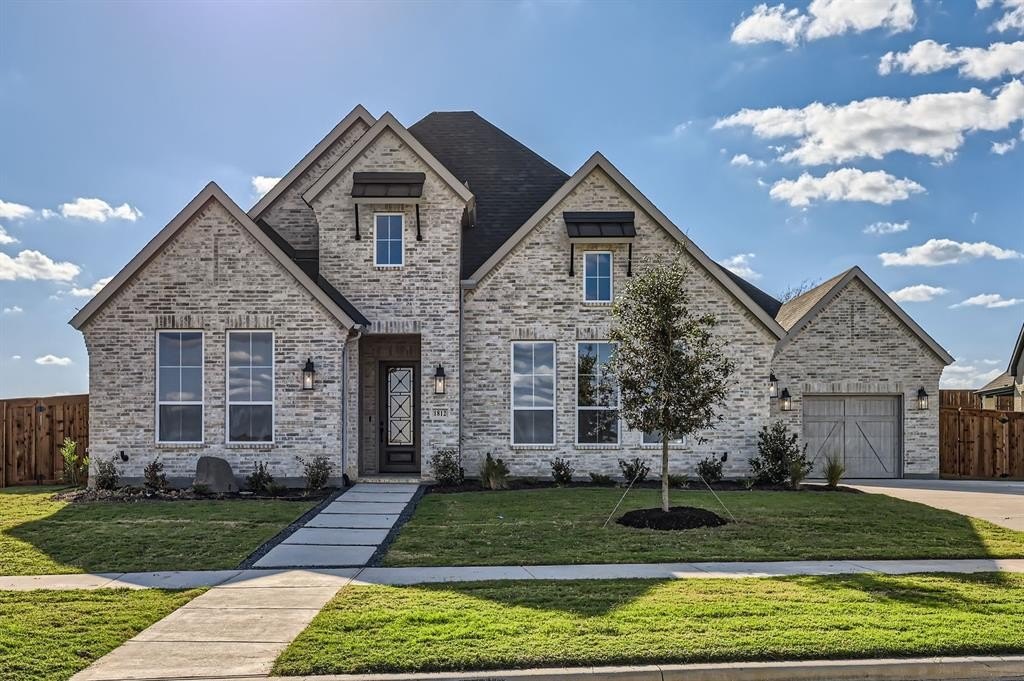 1812 Farmstead Road, Mansfield, TX 76063, 4 Bedrooms Bedrooms, ,5 BathroomsBathrooms,Residential,For Sale,1812 Farmstead Road,20618273