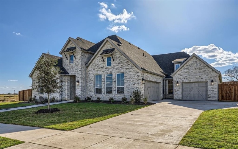 1812 Farmstead Road, Mansfield, TX 76063, 4 Bedrooms Bedrooms, ,5 BathroomsBathrooms,Residential,For Sale,1812 Farmstead Road,20618273