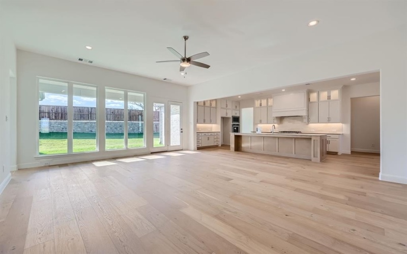 1812 Farmstead Road, Mansfield, TX 76063, 4 Bedrooms Bedrooms, ,5 BathroomsBathrooms,Residential,For Sale,1812 Farmstead Road,20618273