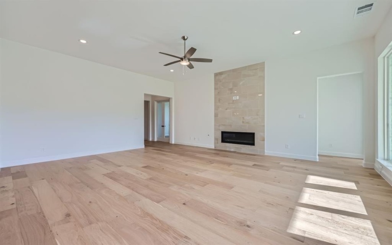 1812 Farmstead Road, Mansfield, TX 76063, 4 Bedrooms Bedrooms, ,5 BathroomsBathrooms,Residential,For Sale,1812 Farmstead Road,20618273
