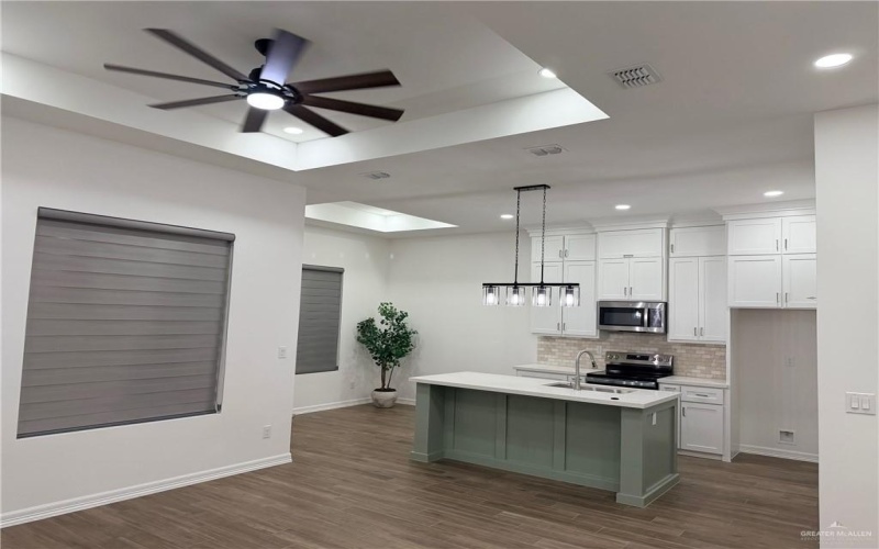 2214 San Charbel Street, San Juan, TX 78589, 3 Bedrooms Bedrooms, ,2 BathroomsBathrooms,Residential,For Sale,2214 San Charbel Street,0,494079