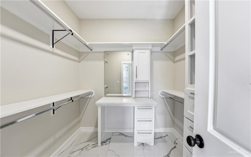 5812 N Playa Del Sol Street, Edinburg, TX 78542, 3 Bedrooms Bedrooms, ,2 BathroomsBathrooms,Residential,For Sale,5812 N Playa Del Sol Street,0,494113