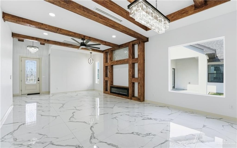 5900 N Playa Del Sol Street, Edinburg, TX 78542, 3 Bedrooms Bedrooms, ,2 BathroomsBathrooms,Residential,For Sale,5900 N Playa Del Sol Street,0,494120