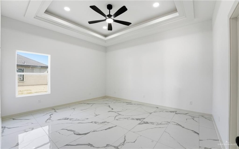 5900 N Playa Del Sol Street, Edinburg, TX 78542, 3 Bedrooms Bedrooms, ,2 BathroomsBathrooms,Residential,For Sale,5900 N Playa Del Sol Street,0,494120