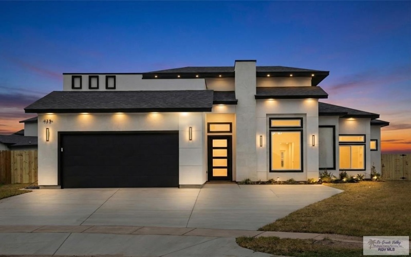 125 FINCH DR, LOS FRESNOS, TX 78566, 4 Habitaciones Habitaciones , ,3 BañosBaños,Residential,En Venta,125 FINCH DR,0,29771914